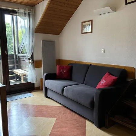 Mezzanine Avec Balcon Et Parking Prive Au Coeur De - Fr-1-548-28 빌라르 드 랑